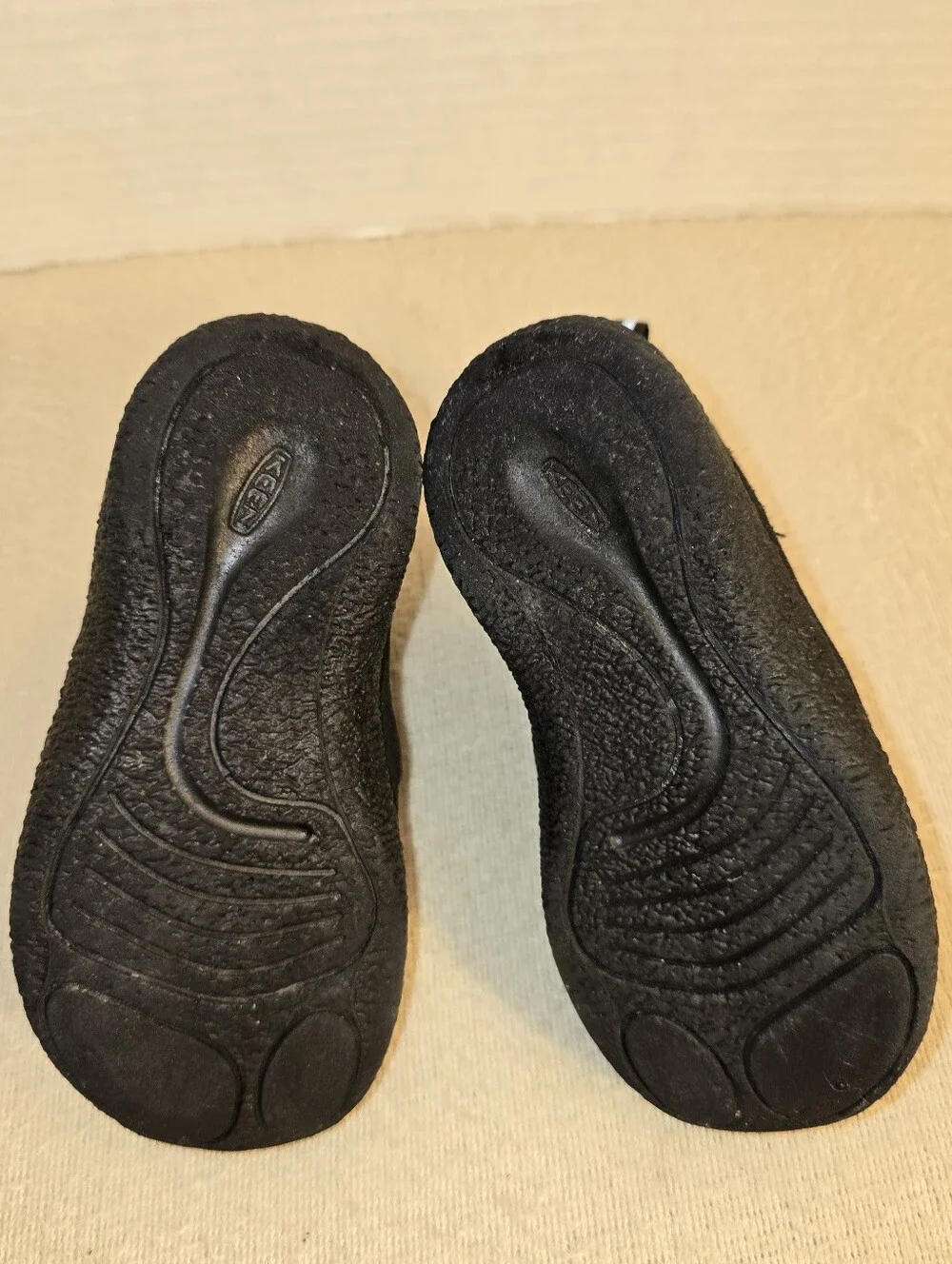 Keen Boys Hower II Chukka Boots size 11